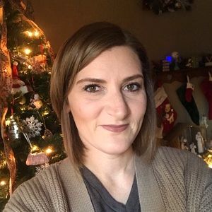 Meet your Posher, Carrie